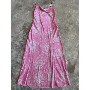 NWT Women's Paper Heart Size Medium Pink/White Maxi Dress Front Slits Floral